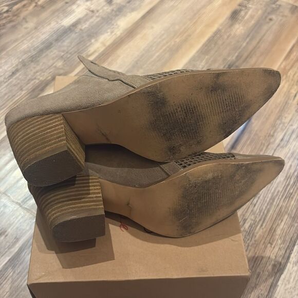 Coconuts by Matisse Call It Taupe slip on heeled mule SZ 8.5 - Picture 9 of 12